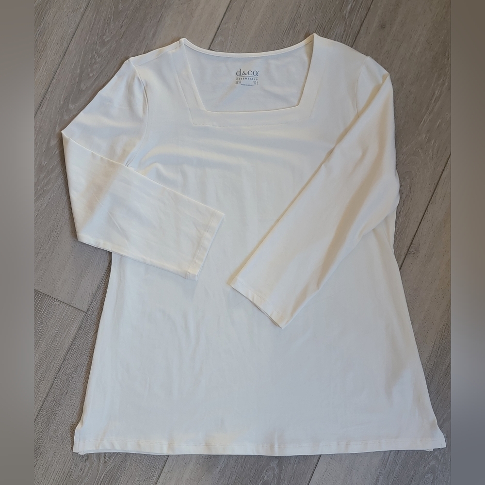 D&Co Essentials White Square Neck Top Size- M